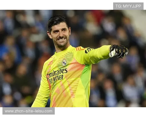 库尔图瓦飞身扑出单刀，力保皇马球门不失